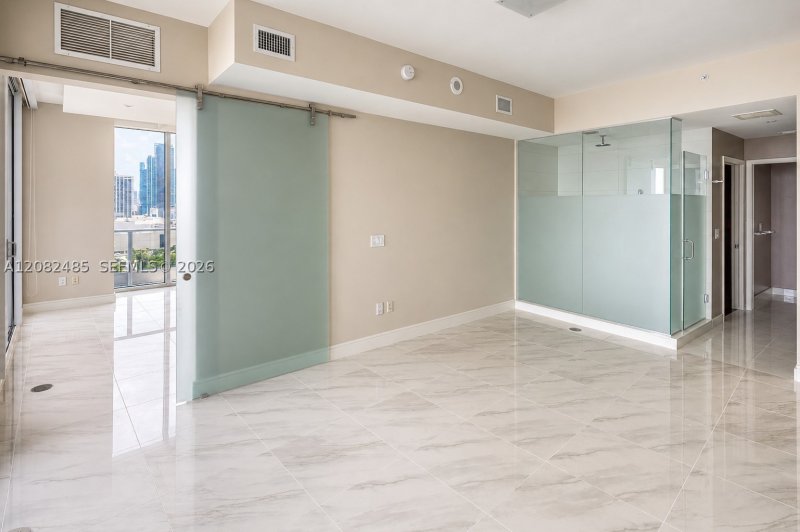 Comprar apartamento en Paramount Bay 1710
