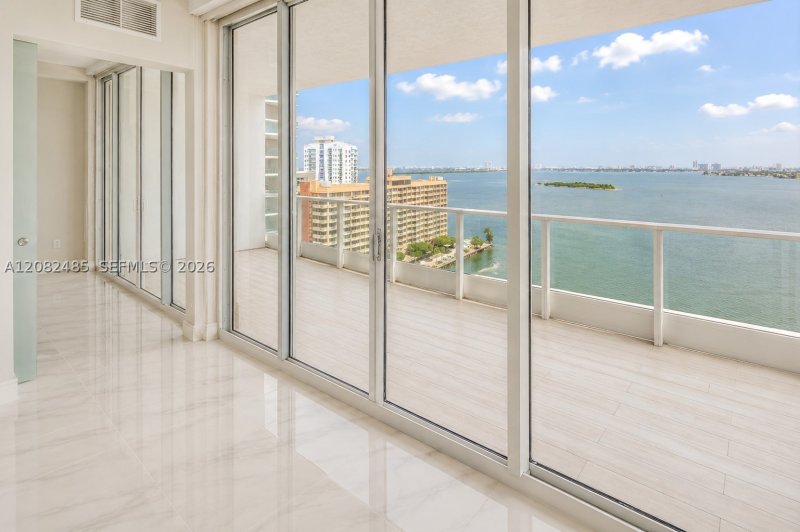 Comprar apartamento en Paramount Bay 1710