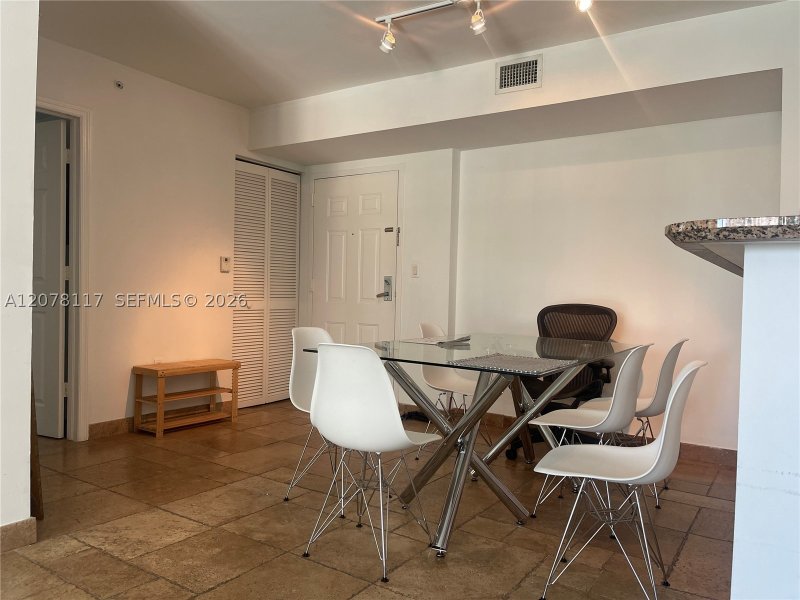 Comprar apartamento no Mark on Brickell 808
