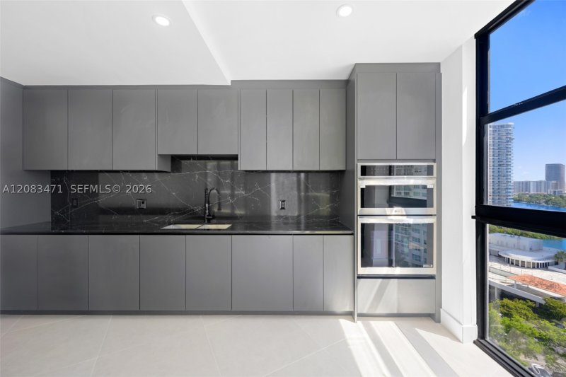 Comprar apartamento en Hamptons West 1008