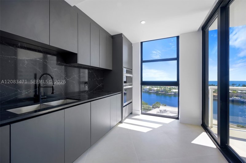 Comprar apartamento en Hamptons West 1008