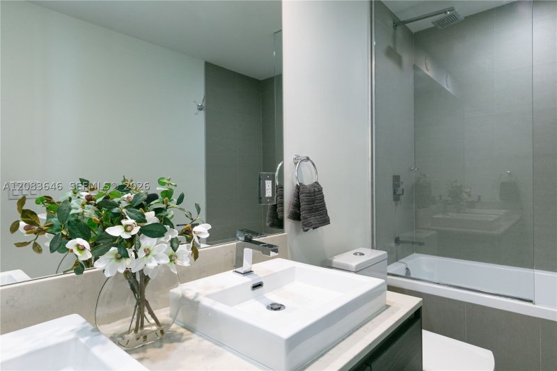 Alquiler de apartamento en The Bond 3803