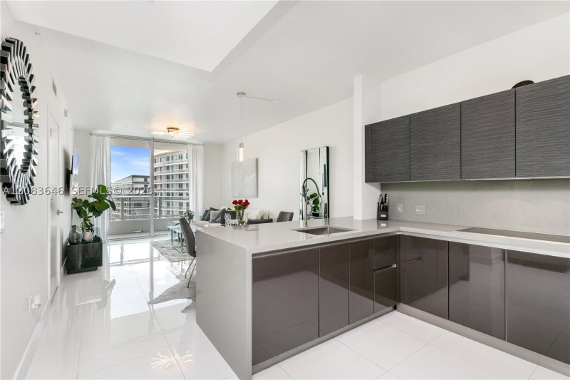 Alquiler de apartamento en The Bond 3803