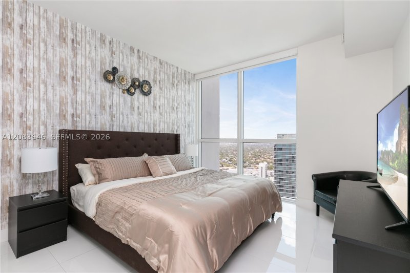Alquiler de apartamento en The Bond 3803