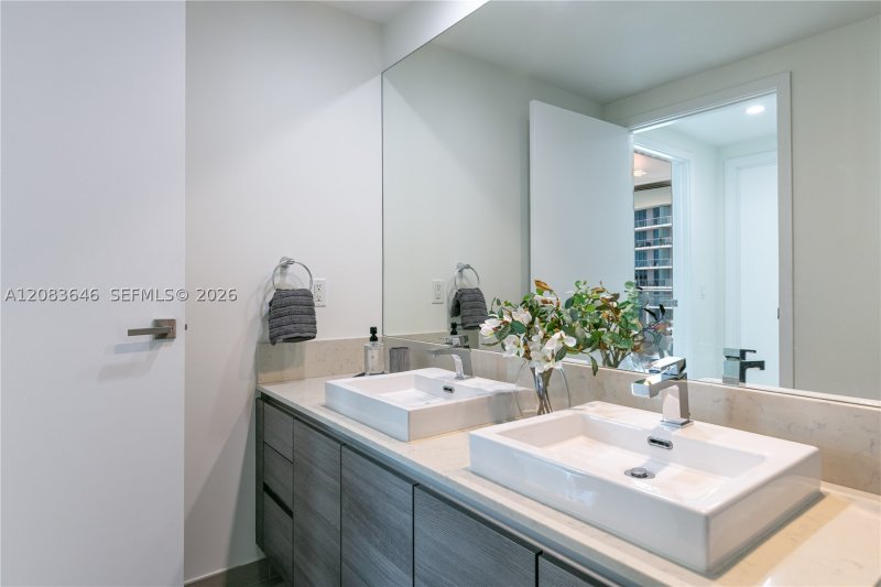 Alquiler de apartamento en The Bond 3803