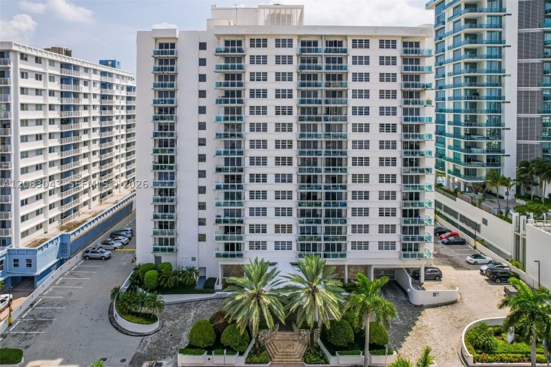 Alquiler de apartamento en The Collins Condo 706