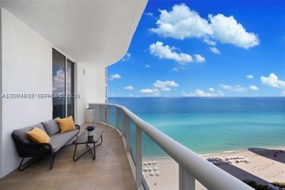 Trump Tower Two Apt #1502
