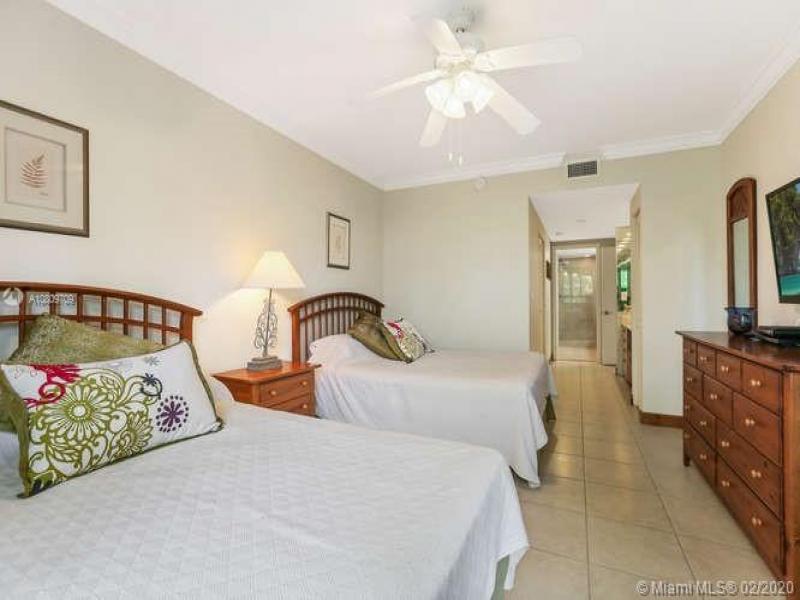 Property photo # 7