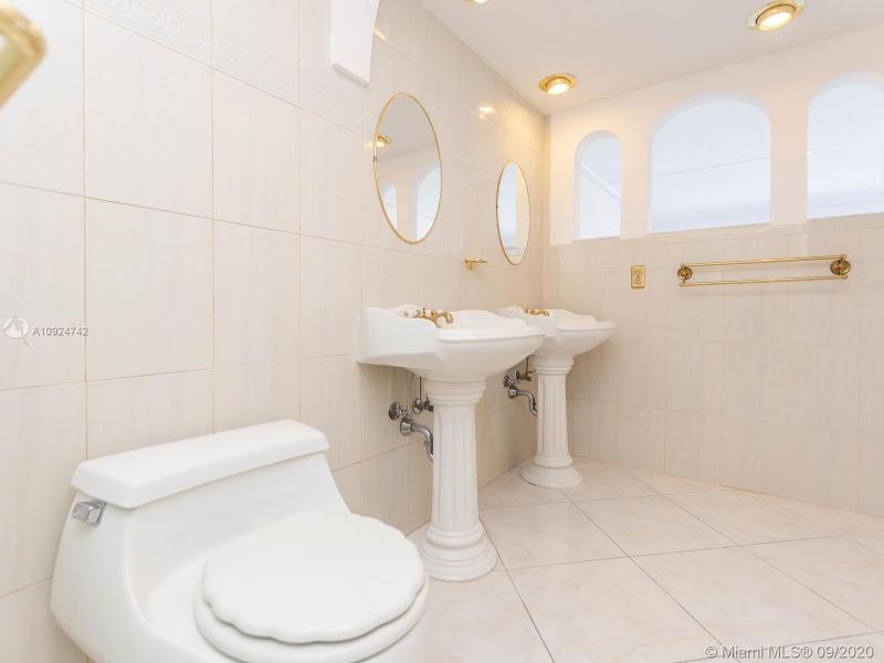 Property photo # 8