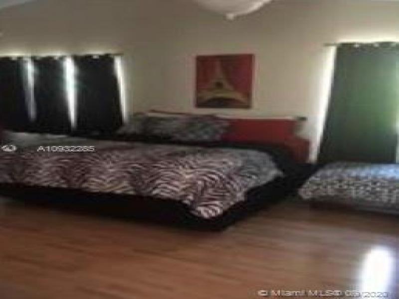 Property photo # 9