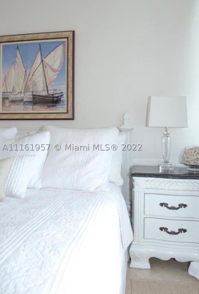Apartment for rent at Akoya 2409