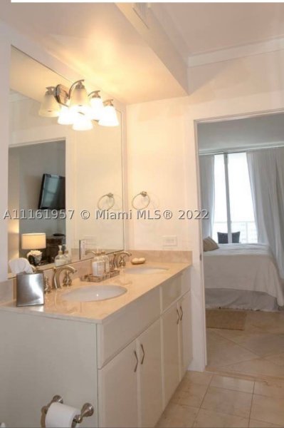 Apartment for rent at Akoya 2409