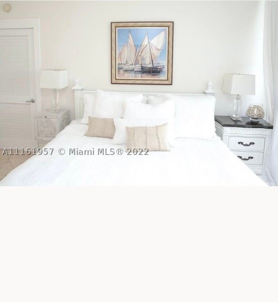 Apartment for rent at Akoya 2409