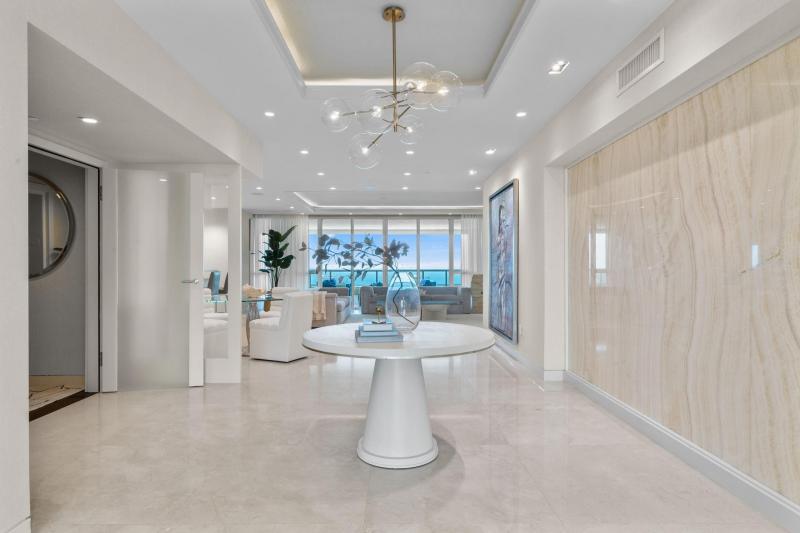 Condo for sale at Las Olas Beach Club 2703
