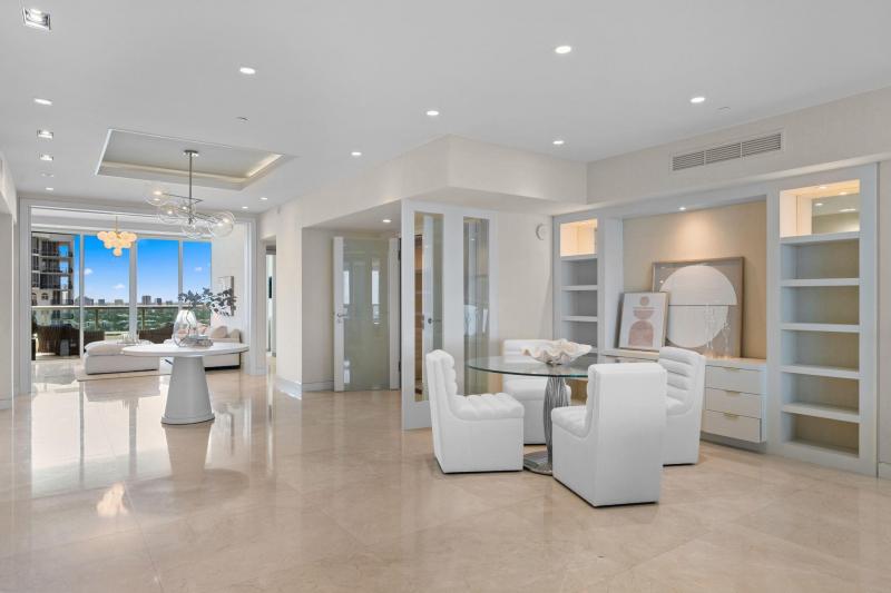 Condo for sale at Las Olas Beach Club 2703