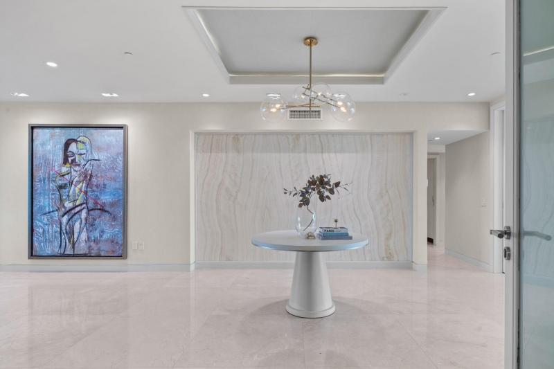 Condo for sale at Las Olas Beach Club 2703