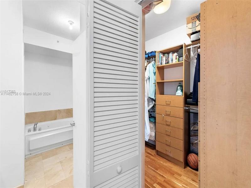 Condo for sale at The Vistas 209