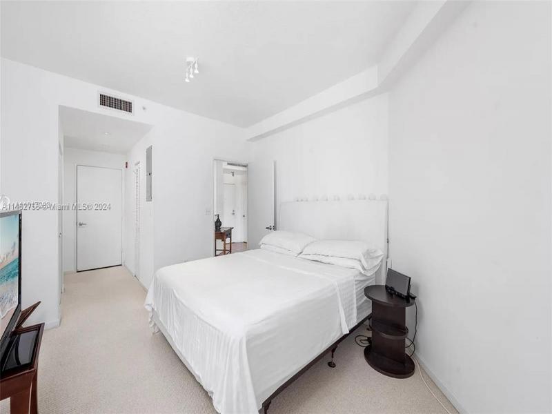 Condo for sale at The Vistas 209