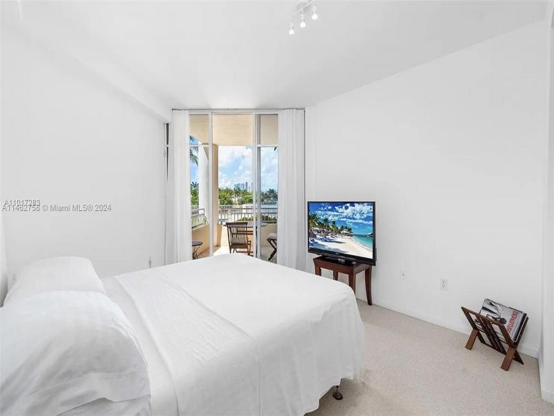 Condo for sale at The Vistas 209