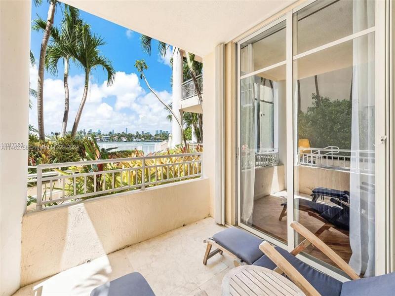 Condo for sale at The Vistas 209