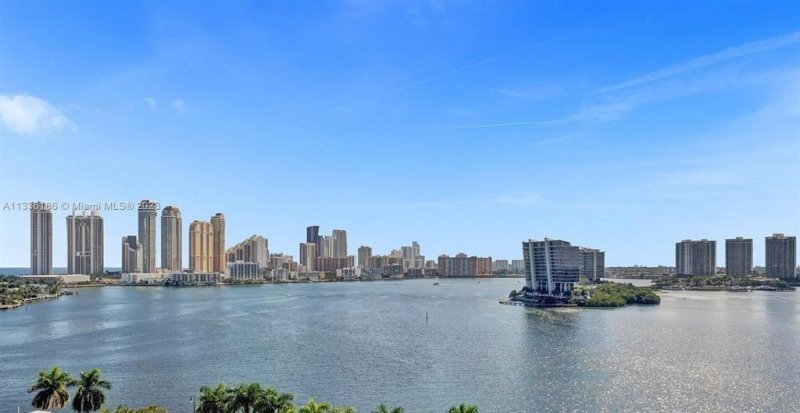 Apartment for rent at Mystic Pointe 500 910