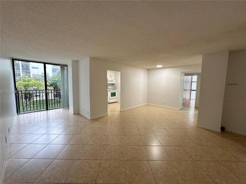 Condo for sale at Plaza of the Americas 320-4