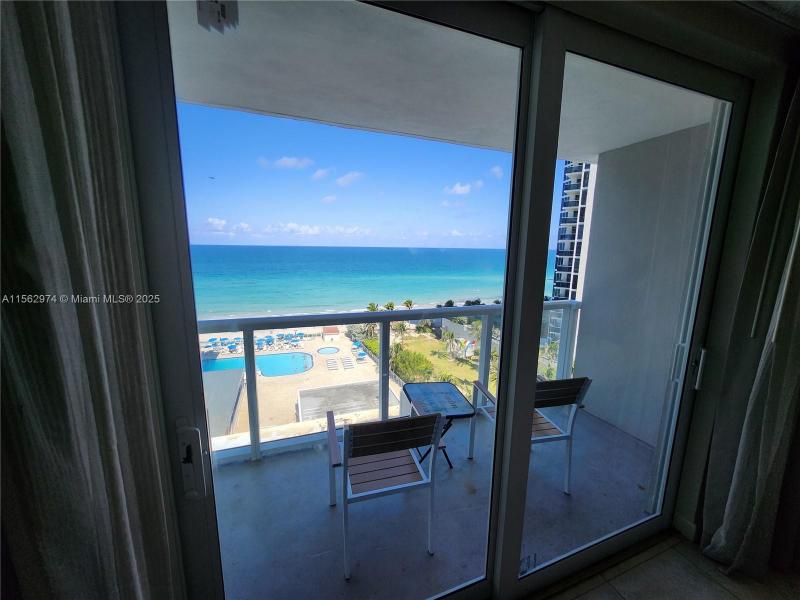Comprar apartamento no Aventura Beach Club 846