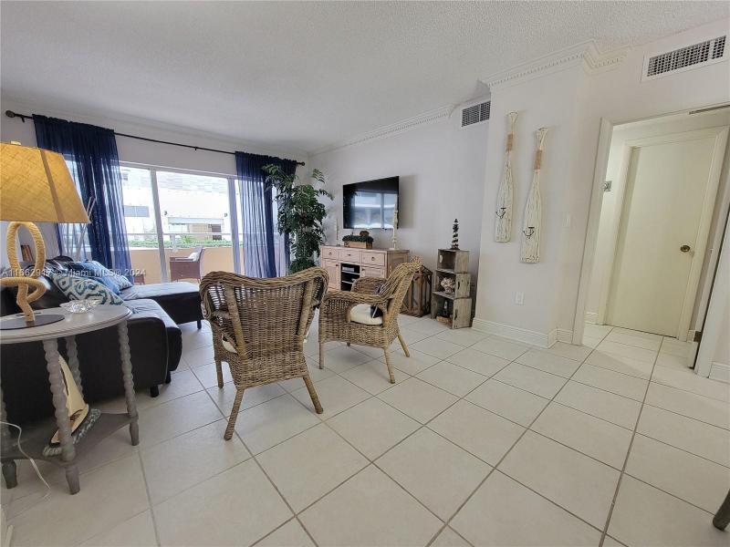 Condo for sale at The Hemispheres 2C