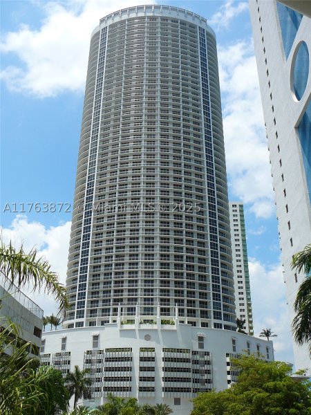Condo for sale at Opera Tower 2215
