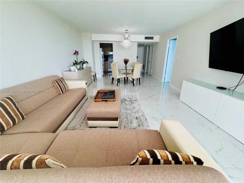 Comprar apartamento en Del Prado South Tower 1503