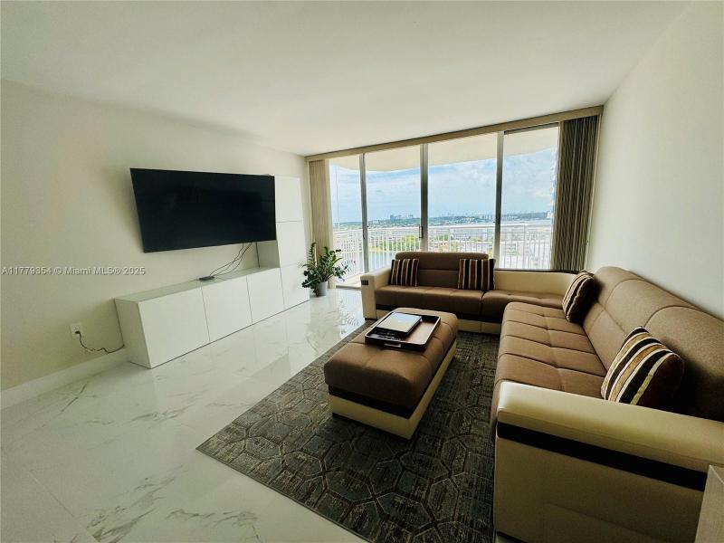 Comprar apartamento en Del Prado South Tower 1503