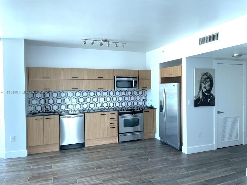 Property photo # 0