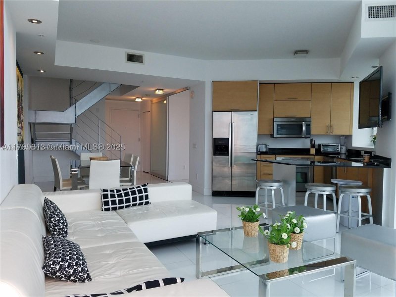 Apartment for rent at Infinity on Brickell 4218