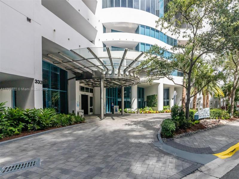 Condo for sale at Las Olas River House 2401