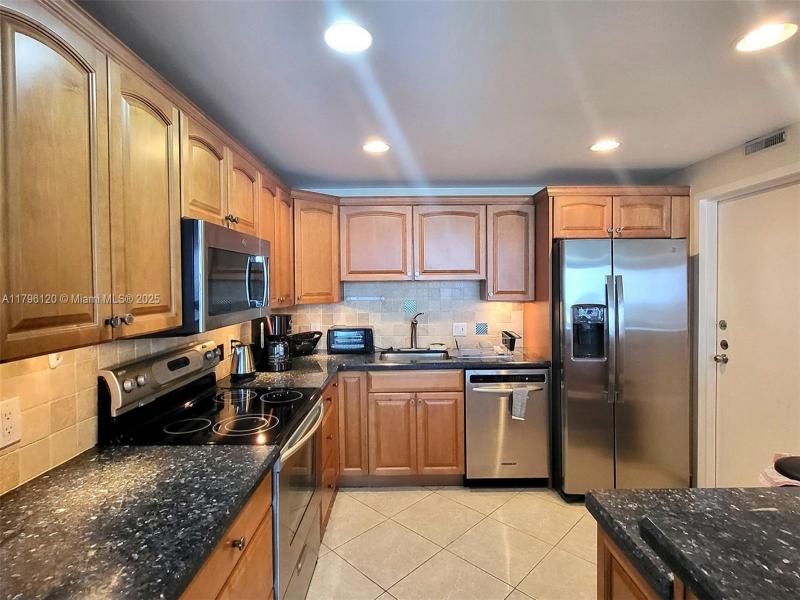 Property photo # 9