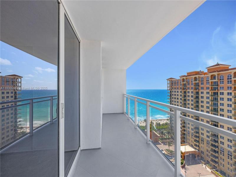 Condo for sale at Parker Plaza Estates 1708