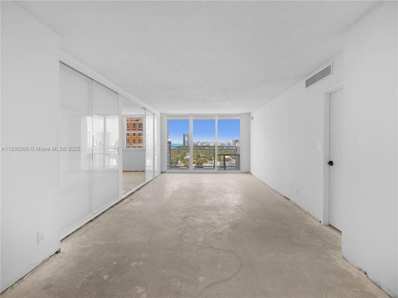 Condo for sale at Parker Plaza Estates 1708