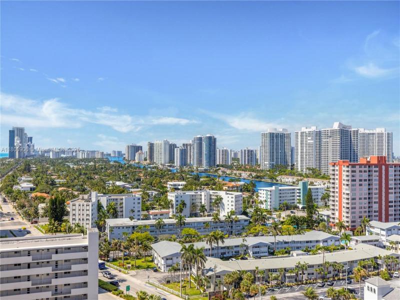 Condo for sale at Parker Plaza Estates 1708