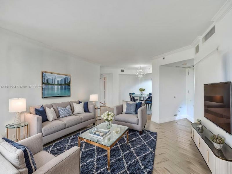 Property photo # 9