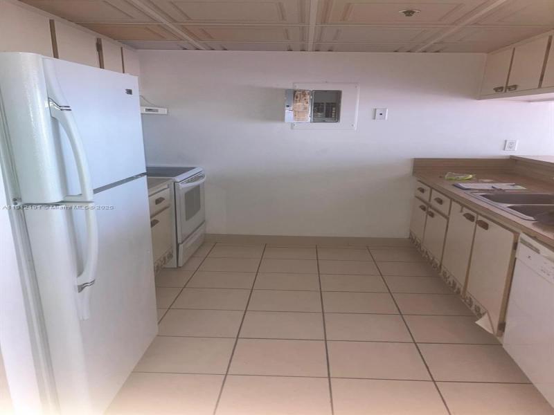 Property photo # 2