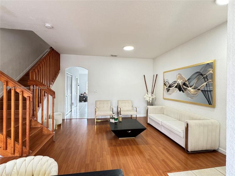 Property photo # 7