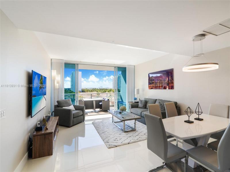 Property photo # 0