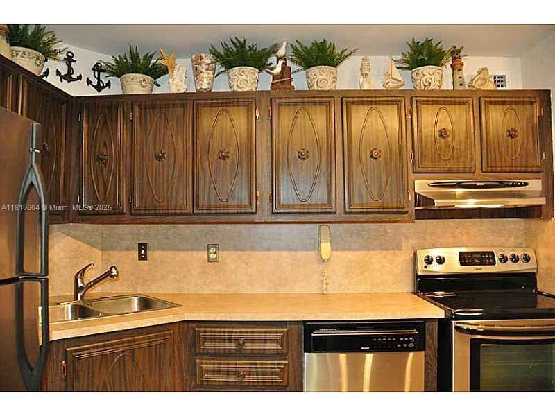Property photo # 5