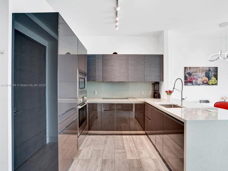 Property photo # 9