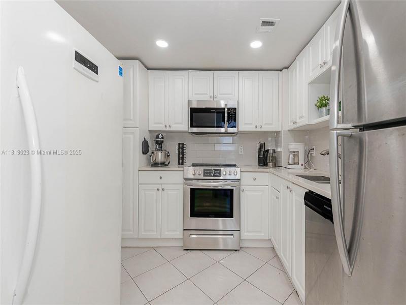 Property photo # 6