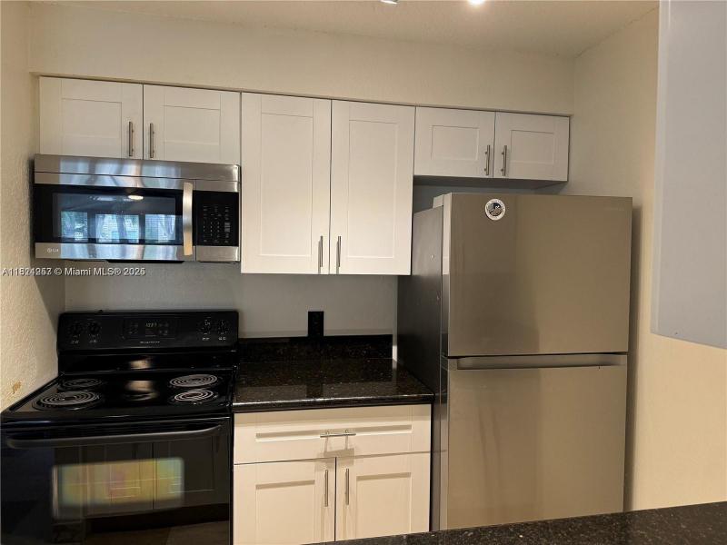 Property photo # 6