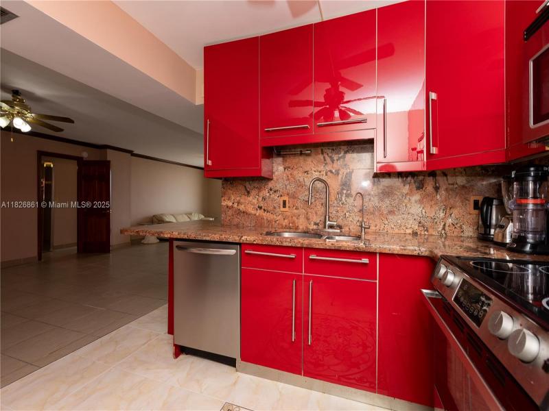 Property photo # 8