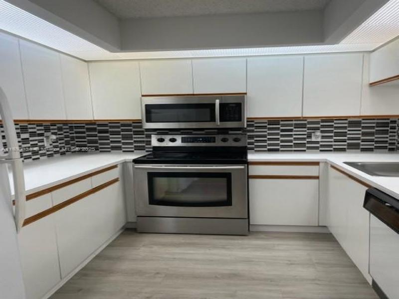 Property photo # 9