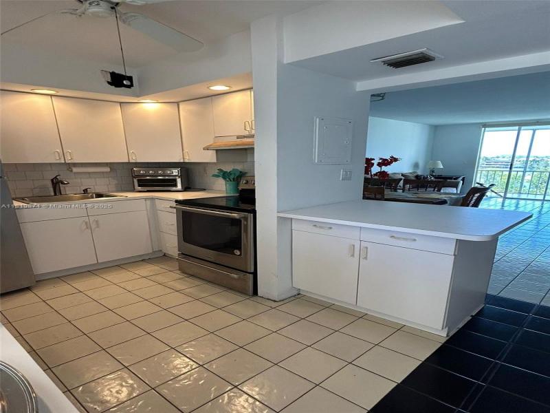 Property photo # 7