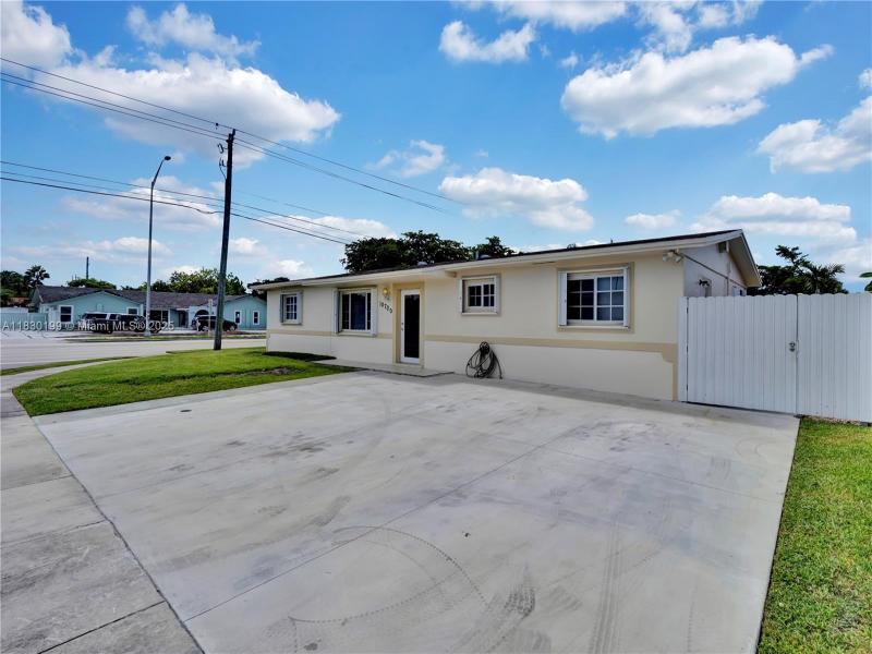 Property photo # 4